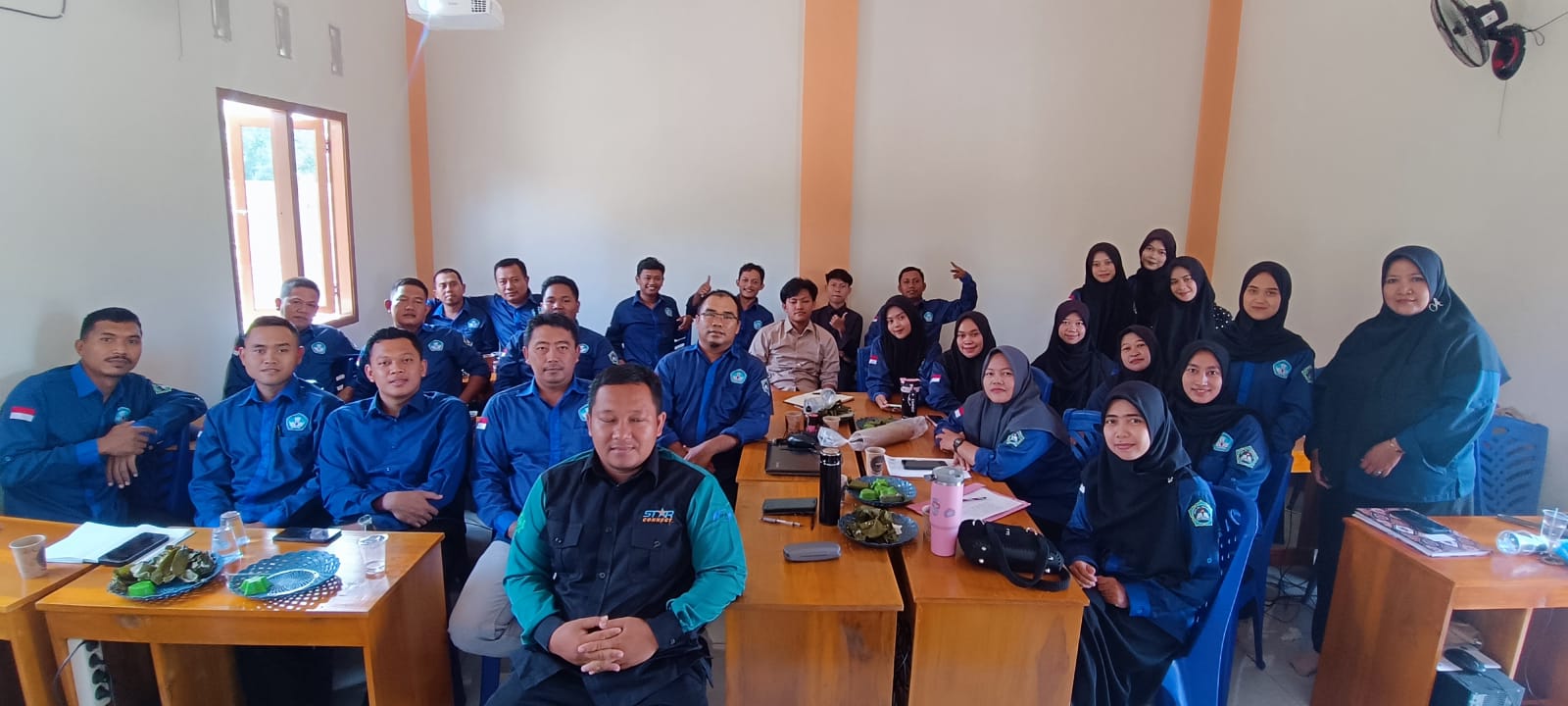 Sinergi Karakter Bangsa dan Teknologi AI: SMK Al-Haidar Batumarta Sukses Gelar Workshop Upgrading Guru Lintas Sektor